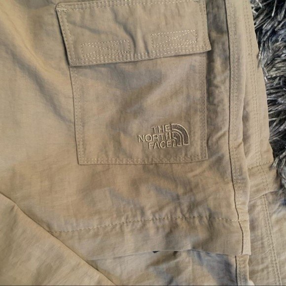 North Face Paramount Valley Convertible Pants - Picture 5 of 16